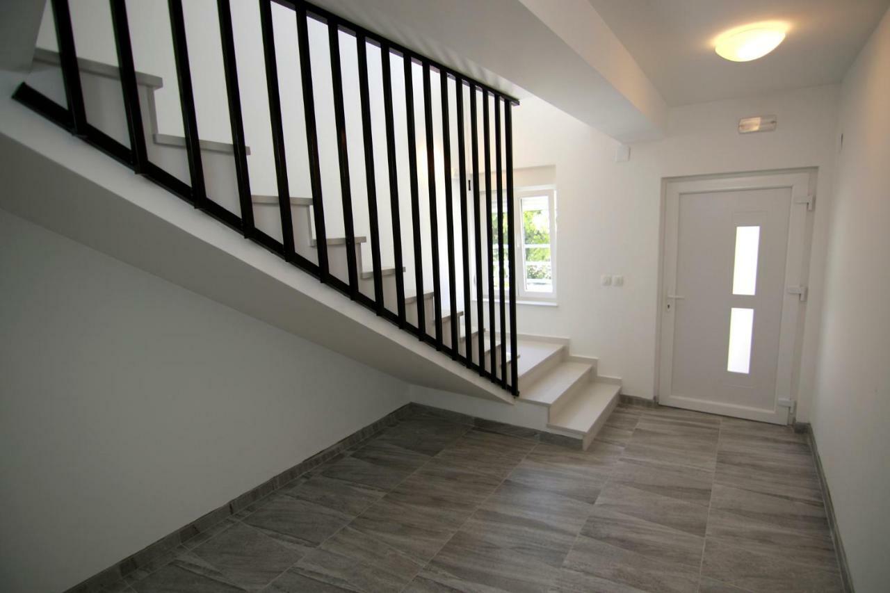 Apartments Luna Novalja Ngoại thất bức ảnh